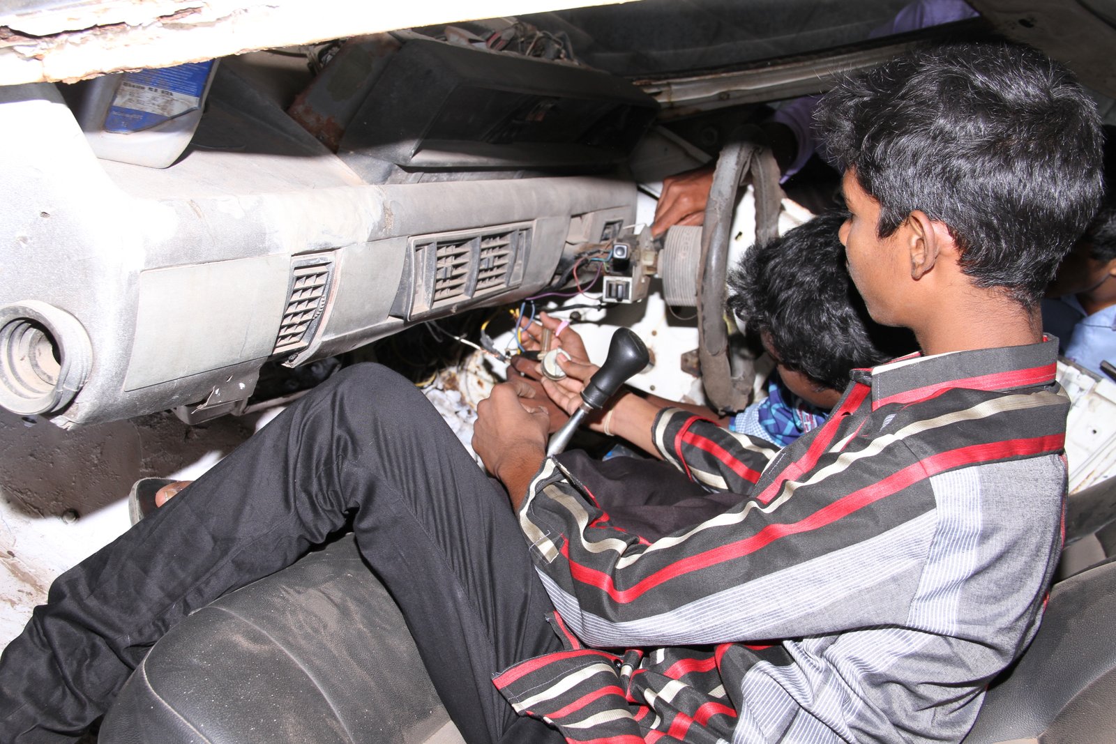 Engine Bay Detailing